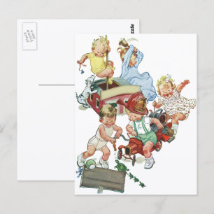 Postal Niños pequeños de la época jugando con camiones de