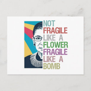 Postal No frágil como una flor frágil como una bomba