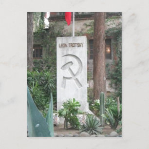 Postal No hay más resolución disponible. Trotsky_grave.jp