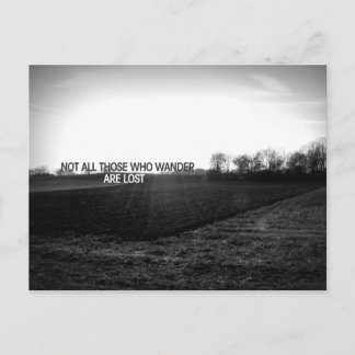 Postal No todos los que deambulan están perdidos