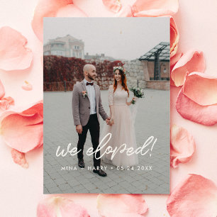 Postal Nos escapamos Anuncio de boda moderna