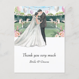 Postal Novia de tenis y novio en pista de tenis para Boda
