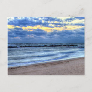 Postal Nubes matutinas en Beach Postcard