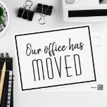Postal Nuestro Despacho Ha Trasladado Sencillos Negocios<br><div class="desc">Tenemos una nueva postal de domiciliación móvil para una empresa de negocios o moda moderna que busca actualizar a sus clientes en una nueva ubicación. Nuestra oficina se ha mudado. Tipografía minimalista y elegante con elegantes tarjetas en blanco y negro para tu empresa. Personalizar el cambio de dirección en la...</div>