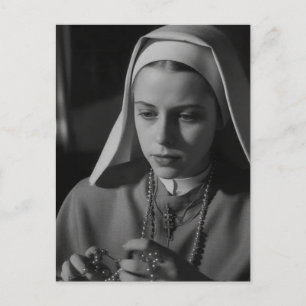 Postal Nun en blanco y negro