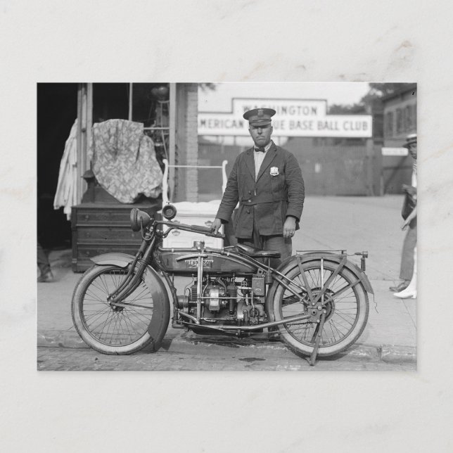 Postal Oficial de policía en motocicleta, 1924 (Anverso)