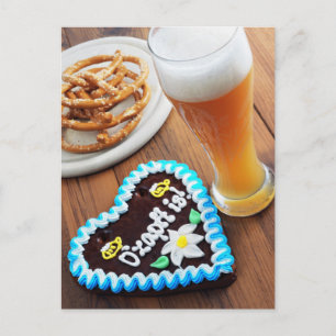 Postal Oktoberfest corazón de pan de jengibre con cerveza