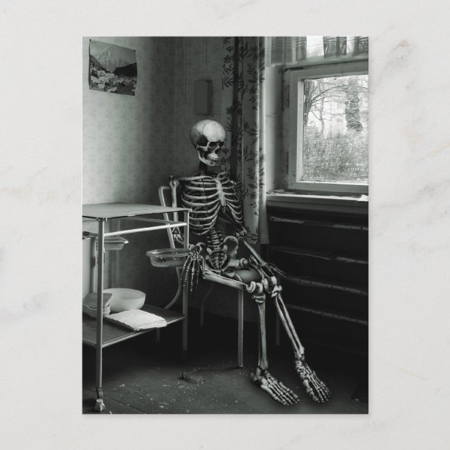 Postal Oma wartet immer noch auf den Arzt (Anverso)