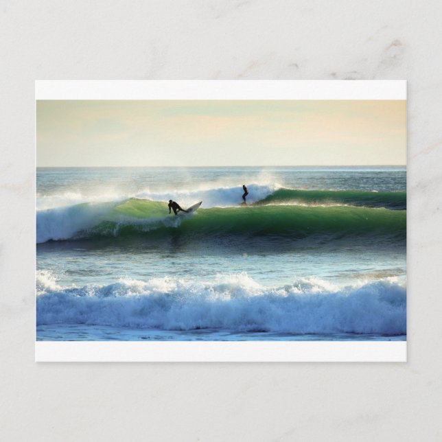 Postal Ondas verdes surfeando (Anverso)