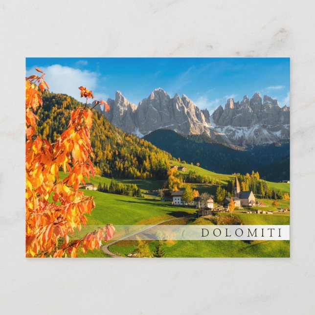 Postal Otoño en un paisaje Dolomita con iglesia (Anverso)