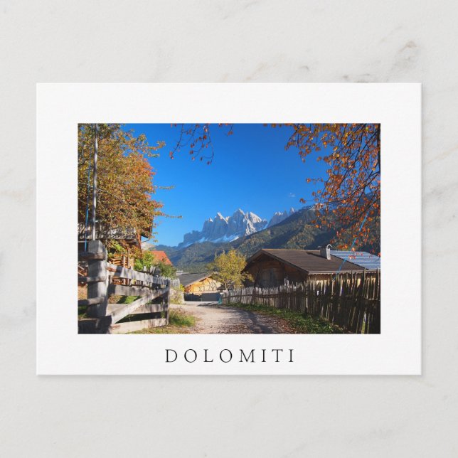 Postal Otoño en un pueblo de los Dolomitas en Italia (Anverso)