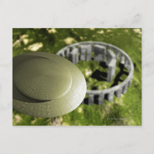 Postal OVNI investigando el sitio de Stonehenge