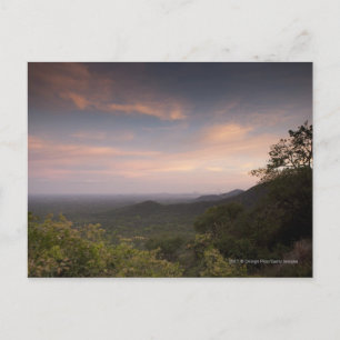 Postal Paisaje Bajo Un Atardecer
