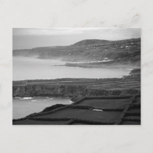 Postal Paisaje costero blanco y negro