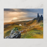 Paisaje de las colinas rocosas de Escocia