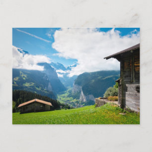 Postal Paisaje en el valle de Lauterbrunnen en Suiza