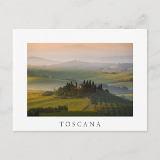 Postal Paisaje montañoso toscano al amanecer