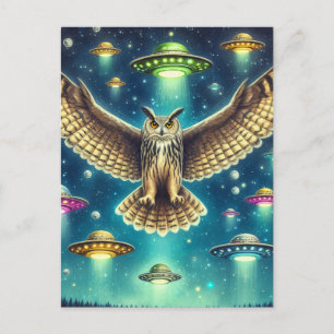 Postal Paisaje nocturno de búho cósmico - OVNIs en el cie