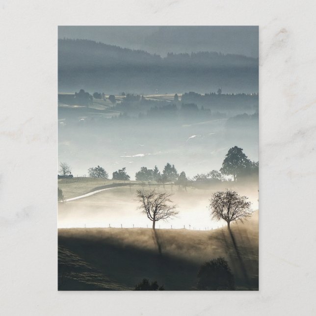 Postal Paisaje rural de Suiza Misty (Anverso)