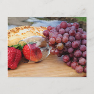 Postal Pan De Frutas Y Picnic De Vino