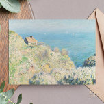 Postal Papel pintado de Claude Monet Fisherman<br><div class="desc">El Fisherman's House es un cuadro cautivador y evocador que retrata una pintoresca escena costera con una encantadora casa de pescadores enclavada entre las rocas y las olas,  que muestra a Monet con gran interés su ojo por capturar el juego de la luz y la serena belleza del mar.</div>