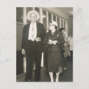 POSTAL PAREJA DEL AEROPUERTO #22