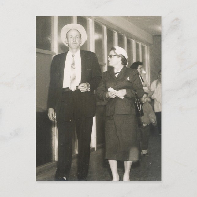 POSTAL PAREJA DEL AEROPUERTO #22 (Anverso)