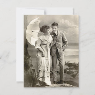 Postal Pareja romántica vintage con parasol