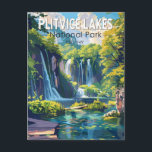 Postal Parque nacional de los lagos Plitvice: Arte de via<br><div class="desc">Diseño de arte vectorial de los lagos Plitvice. Los lagos del parque están separados por represas travertinas naturales,  creadas por el agua que fluye en capas delgadas sobre umbrales.</div>