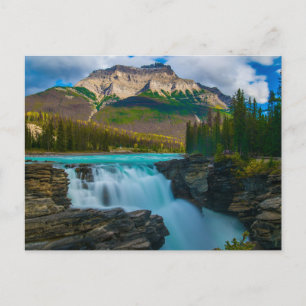 Postal Parque nacional Jasper, cascada de Canadá, montaña