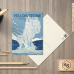 Postal Parque nacional Yellowstone Antigua cosecha fiel<br><div class="desc">Diseño de arte vectorial de Yellowstone Forest. El parque cuenta con espectaculares cañones,  ríos alpinos,  exuberantes bosques,  aguas termales y géisers,  incluyendo su más famoso,  Old Faithful.</div>