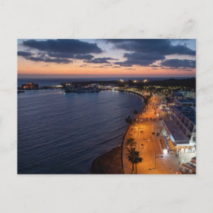 Postal Paseo marítimo y puerto de Pafos por la noche