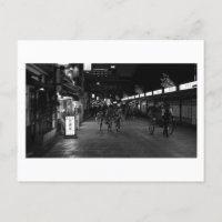 Paseo nocturno en Asakusa: Tokio, Japón