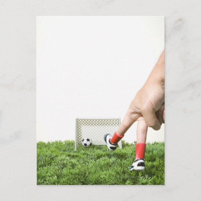 Postal Patear una pelota de fútbol con el dedo imitando (Anverso)