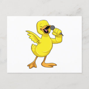 Postal Pato como cantante con micrófono