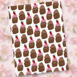 Postal Patrón de pastelitos de chocolate Feliz cumpleaños<br><div class="desc">¡Cuidadoso patrón de pastelitos de chocolate con acuarela! ¡personalizar esta tarjeta! ¡Revisa mi tienda para más!</div>