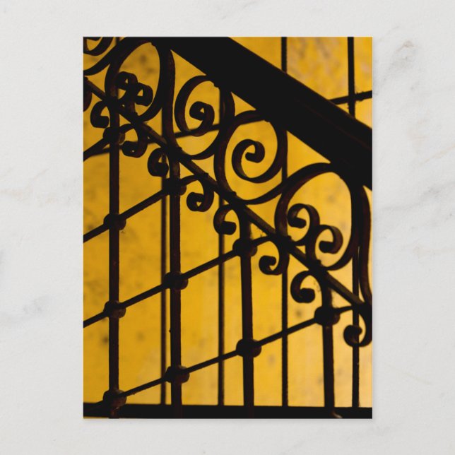 Postal Patrón de puerta de hierro en amarillo, Cuba (Anverso)