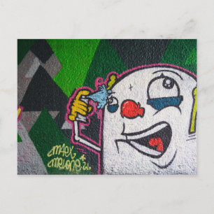 Postal Payaso con grafitis de cara blanca