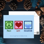 Postal Peace Love Hanukkah Cute Personalizado Blue<br><div class="desc">Peace Love Hanukkah postales para una familia judía a la que le gusta celebrar Chanukah. Una señal de paz de bonito,  corazón y una hermosa menorah en una bonita postal azul de vacaciones.</div>