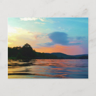 Postal Peach and Blue Sunset en el lago montañoso