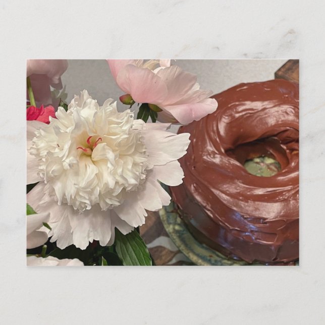 Postal Peonía con pastel de chocolate (Anverso)