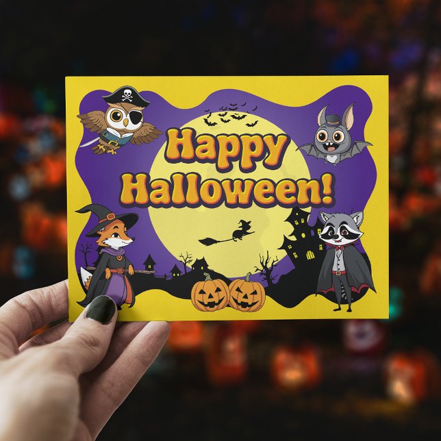 Postal Pequeños animales de bosque en disfraces Feliz Hal (Subido por el creador)