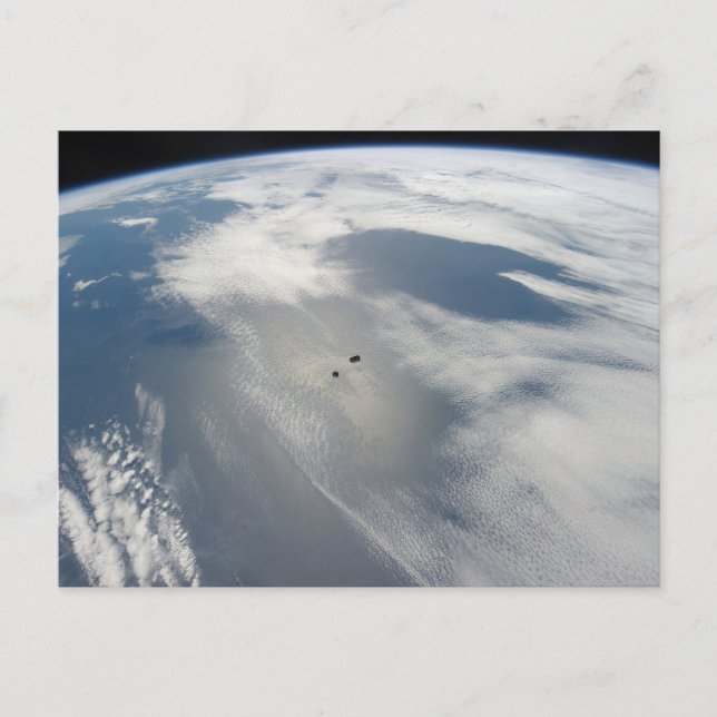 Postal Pequeños Satélites Orbitan Sobre Una Parte De La T (Anverso)