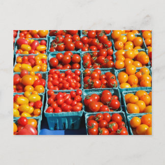 Postal Pequeños tomates rojos y Naranjas