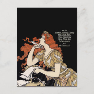 Postal Periodista en su escritorio