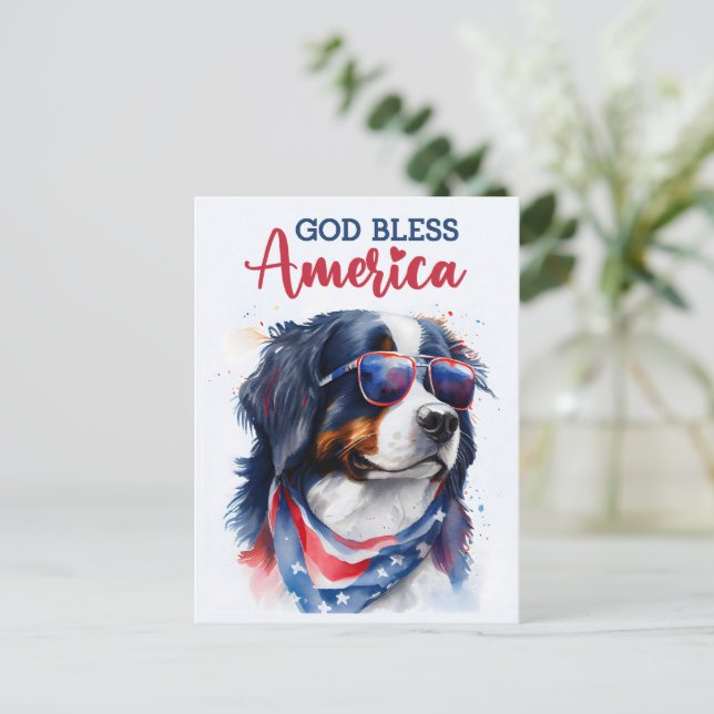 Postal Perro de montaña bernés, Dios bendiga América Tarj (Anverso de pie)