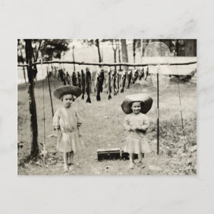 Postal Pesca de Chicas en 1890