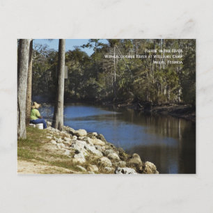 Postal Pescando en el río Postcard