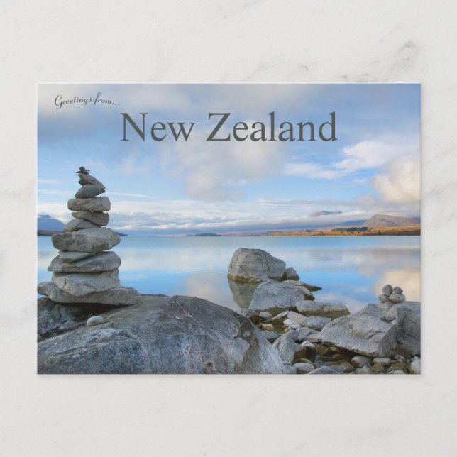 Postal Piedras apiladas en el lago Tekapo Nueva Zelanda (Anverso)