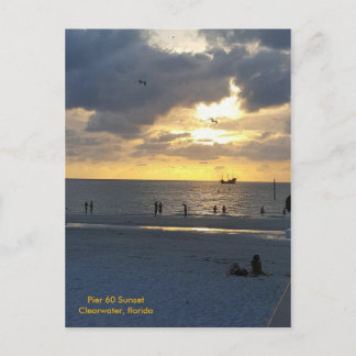 Postal Pier 60 al atardecer